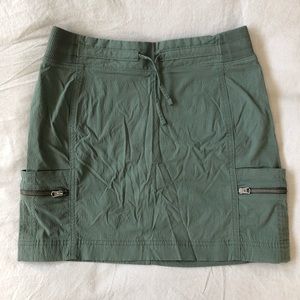 Athleta Trekkie skort, size 4.